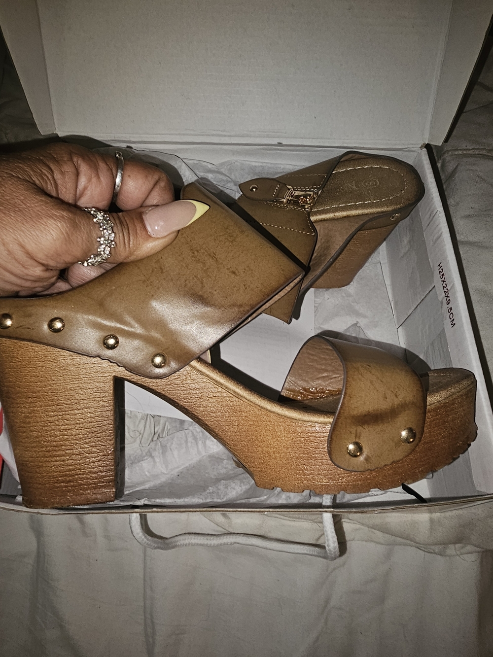 Platform Block Heel Sandals in Tan with Stud Detail NIB Nature Breeze - Picture 2 of 5